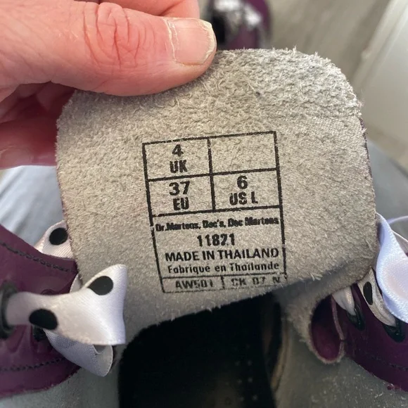 Dr Marten purple patent boots size 4 - Picture 5 of 7